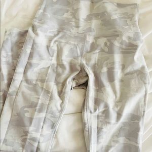 Lululemon Wunder Unders